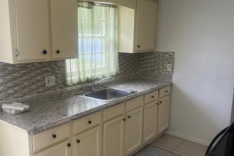 Casa en venta en Orlando, Florida, 3 dormitorios, 87.89 m2 № 1426935 - foto 12