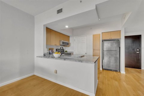 Condominio en venta en Orlando, Florida, 1 dormitorio, 71.63 m2 № 1426868 - foto 10