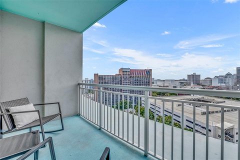 Condo in Orlando, Florida, 1 bedroom  № 1426868 - photo 18