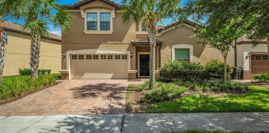 Villa ou maison à Kissimmee, Floride 8 chambres, 375.42 m2 № 1297184