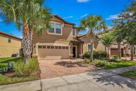 Villa ou maison à vendre à Kissimmee, Floride: 8 chambres, 375.42 m2 № 1297184 - photo 2