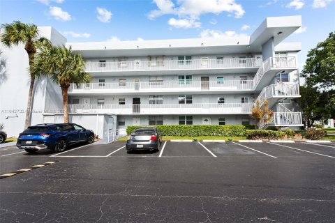 Condominio en venta en Oakland Park, Florida, 2 dormitorios, 90.58 m2 № 1330359 - foto 11