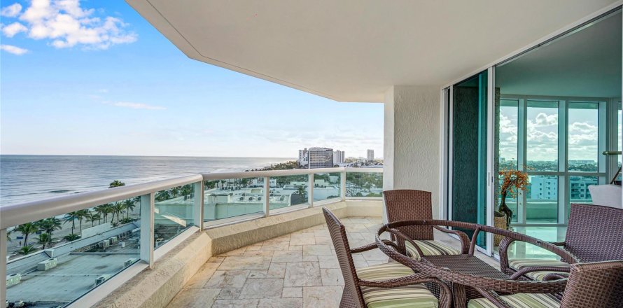 Condominio en Fort Lauderdale, Florida, 3 dormitorios  № 925590