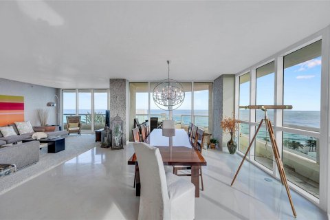 Copropriété à vendre à Fort Lauderdale, Floride: 3 chambres, 274.06 m2 № 925590 - photo 27