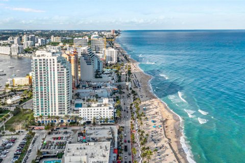 Condo in Fort Lauderdale, Florida, 3 bedrooms  № 925590 - photo 5