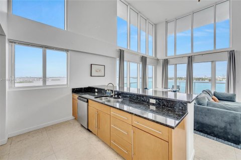 Condominio en alquiler en North Bay Village, Florida, 3 dormitorios, 195.84 m2 № 1368906 - foto 20