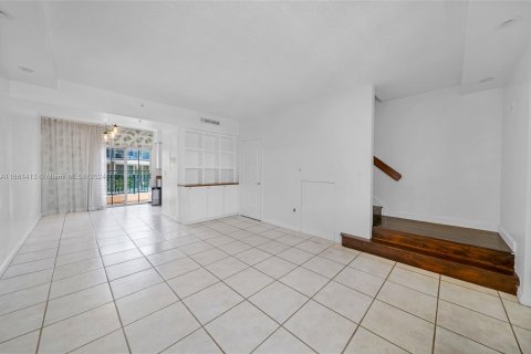 Copropriété à louer à Miami Beach, Floride: 2 chambres, 89.19 m2 № 1368907 - photo 2