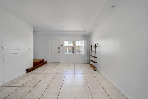 Copropriété à louer à Miami Beach, Floride: 2 chambres, 89.19 m2 № 1368907 - photo 5