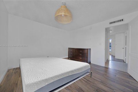 Copropriété à louer à Miami Beach, Floride: 2 chambres, 89.19 m2 № 1368907 - photo 16