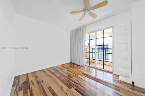 Copropriété à louer à Miami Beach, Floride: 2 chambres, 89.19 m2 № 1368907 - photo 24