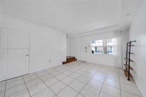 Copropriété à louer à Miami Beach, Floride: 2 chambres, 89.19 m2 № 1368907 - photo 7