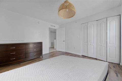 Copropriété à louer à Miami Beach, Floride: 2 chambres, 89.19 m2 № 1368907 - photo 13