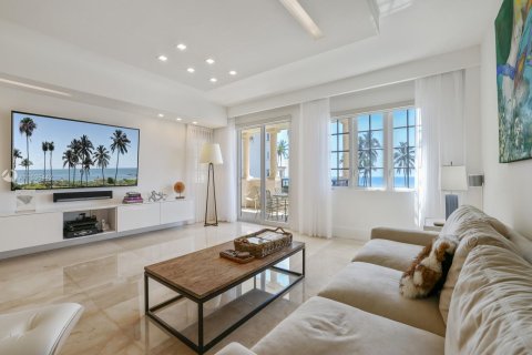 Condominio en alquiler en Miami Beach, Florida, 2 dormitorios, 174.19 m2 № 3891 - foto 3