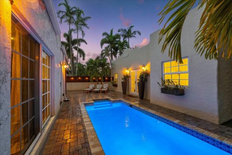 Casa en venta en West Palm Beach, Florida, 4 dormitorios, 225.85 m2 № 976959 - foto 17