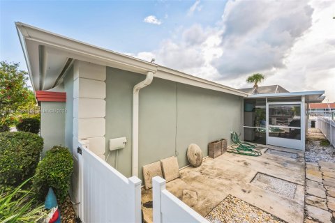 Casa en venta en New Port Richey, Florida, 3 dormitorios, 239.32 m2 № 1320840 - foto 14