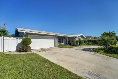 Villa ou maison à vendre à Boca Raton, Floride: 3 chambres, 147.16 m2 № 1382991 - photo 1