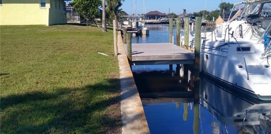 Terrain à Port Charlotte, Floride № 861781