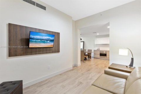 Copropriété à vendre à Hollywood, Floride: 2 chambres, 76.37 m2 № 1320614 - photo 18