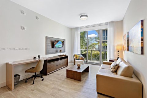 Condo in Hollywood, Florida, 2 bedrooms  № 1320614 - photo 27