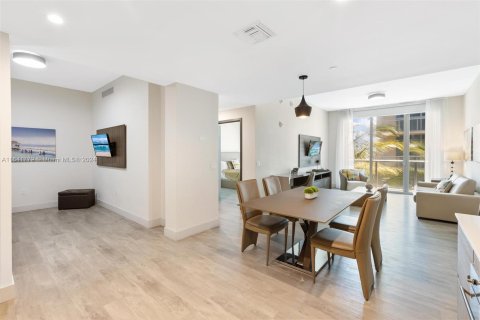 Condo in Hollywood, Florida, 2 bedrooms  № 1320614 - photo 24