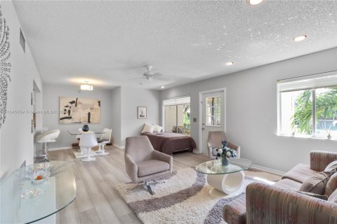 Copropriété à vendre à Greenacres, Floride: 2 chambres, 87.05 m2 № 1328524 - photo 5