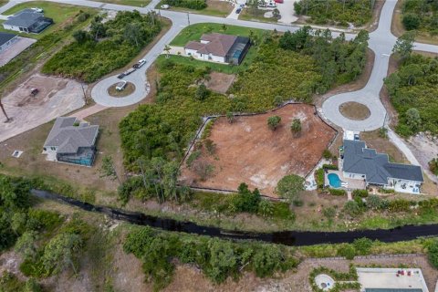 Terreno en venta en Port Charlotte, Florida № 1190762 - foto 10