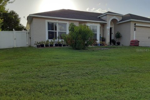 Villa ou maison à vendre à Kissimmee, Floride: 4 chambres, 160.72 m2 № 872322 - photo 2
