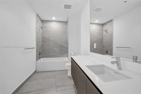 Condo in Aventura, Florida, 3 bedrooms  № 1168165 - photo 29