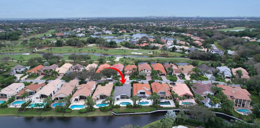 Casa en Palm Beach Gardens, Florida 3 dormitorios, 250.09 m2 № 919851