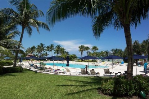 Copropriété à louer à Miami Beach, Floride: 2 chambres, 126.35 m2 № 1955 - photo 30