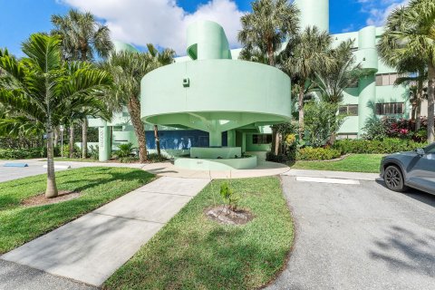 Condominio en venta en Delray Beach, Florida, 1 dormitorio, 86.68 m2 № 1168728 - foto 1