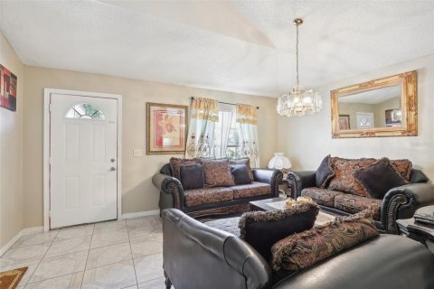 Casa en venta en Orlando, Florida, 3 dormitorios, 89.65 m2 № 1428722 - foto 9