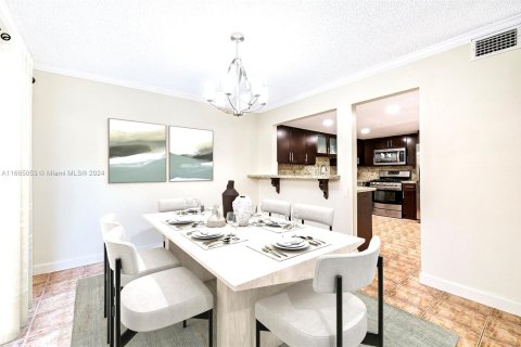 Condo in Miami, Florida, 2 bedrooms  № 1393511 - photo 6