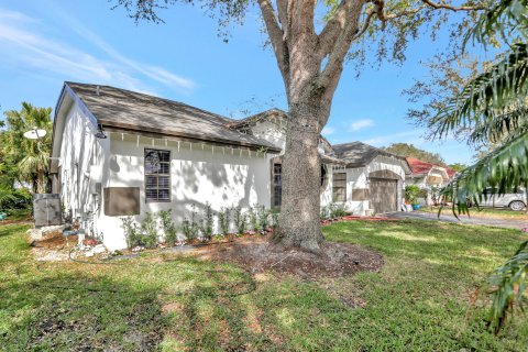 Casa en venta en Coconut Creek, Florida, 4 dormitorios, 222.97 m2 № 1005272 - foto 3