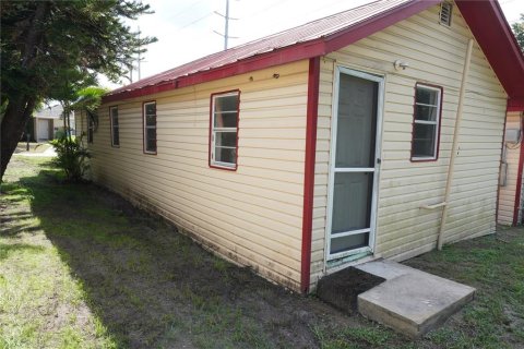 Duplex à vendre à Lake Wales, Floride: 3 chambres, 113.71 m2 № 1374815 - photo 3