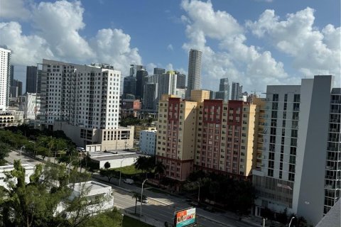 Condominio en venta en Miami, Florida, 2 dormitorios, 88.26 m2 № 1428174 - foto 10