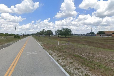Terrain à vendre à Cape Coral, Floride № 350099 - photo 4