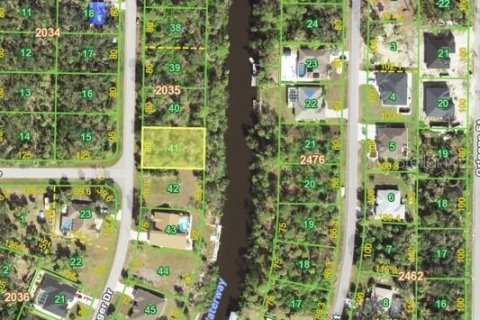 Terreno en venta en Port Charlotte, Florida № 916004 - foto 1