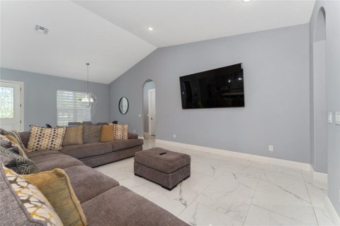 Casa en venta en Orlando, Florida, 4 dormitorios, 246.01 m2 № 1397950 - foto 21