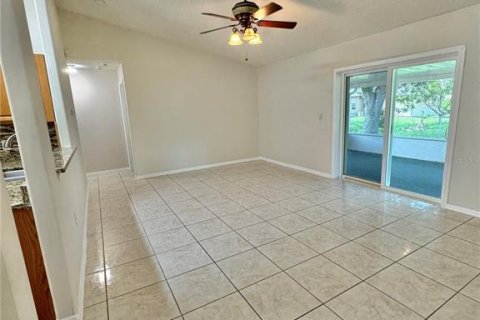 Casa en venta en Kissimmee, Florida, 3 dormitorios, 147.44 m2 № 1312424 - foto 10