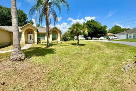 Villa ou maison à vendre à Kissimmee, Floride: 3 chambres, 147.44 m2 № 1312424 - photo 3