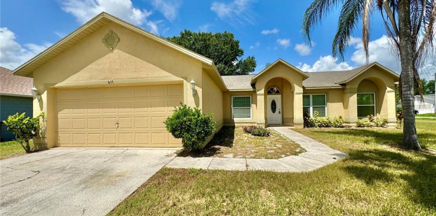 Casa en Kissimmee, Florida 3 dormitorios, 147.44 m2 № 1312424