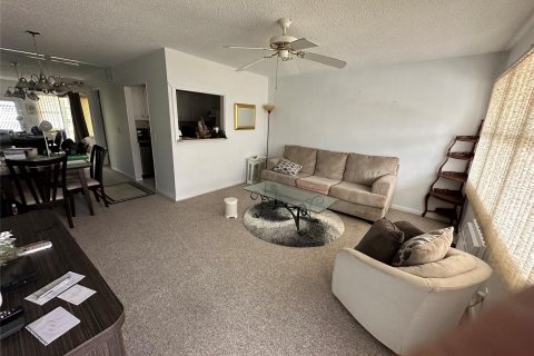 Condominio en venta en Deerfield Beach, Florida, 1 dormitorio, 55.56 m2 № 1178349 - foto 10