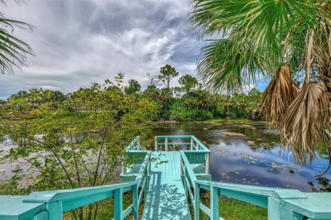 Villa ou maison à vendre à North Port, Floride: 2 chambres, 157.38 m2 № 1298870 - photo 3