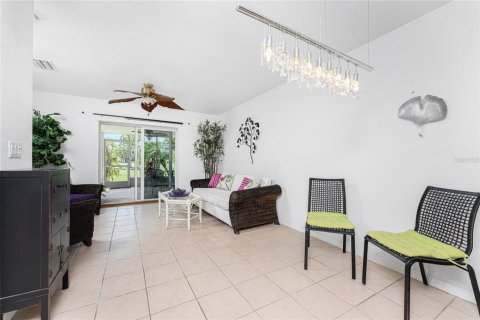 Adosado en venta en Punta Gorda, Florida, 2 dormitorios, 102.75 m2 № 1266581 - foto 19