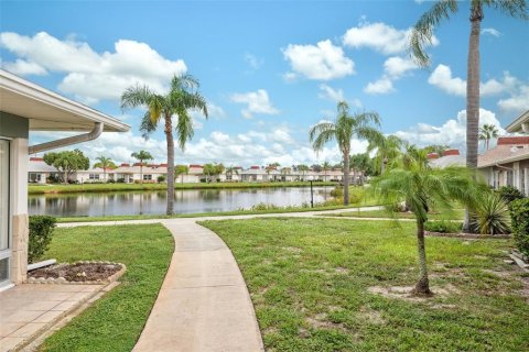 Condominio en venta en Holiday, Florida, 2 dormitorios, 76.64 m2 № 1366936 - foto 22