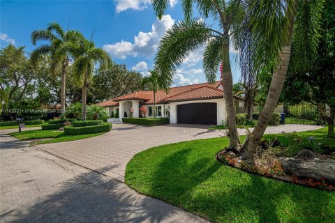 Villa ou maison à vendre à Miami, Floride: 4 chambres, 278.43 m2 № 1270378 - photo 2