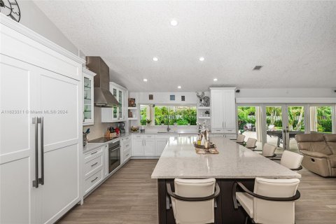 Casa en venta en Miami, Florida, 4 dormitorios, 278.43 m2 № 1270378 - foto 5