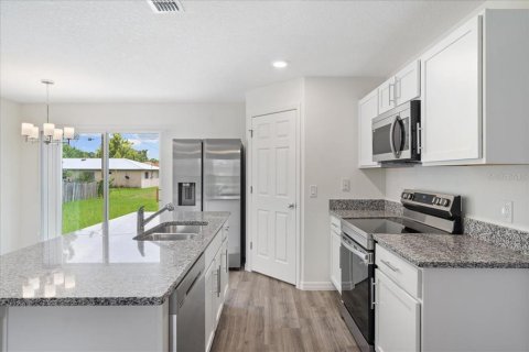 Villa ou maison à vendre à Palm Coast, Floride: 3 chambres, 115.48 m2 № 757701 - photo 9