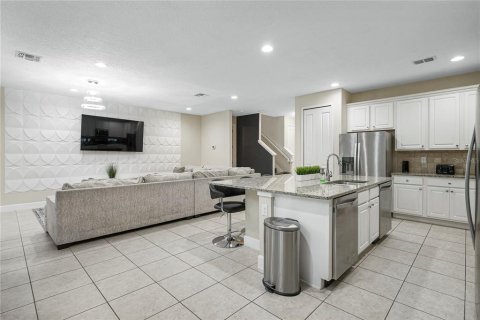 Villa ou maison à vendre à Kissimmee, Floride: 10 chambres, 395.76 m2 № 800259 - photo 6